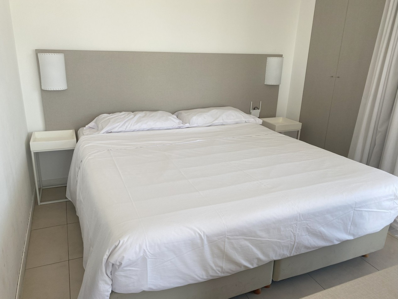 Departamento Amoblado en Congreso - Monoambiente Grande con doble Balcon. 