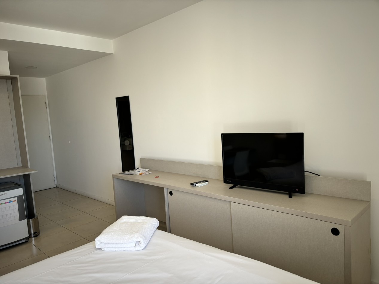 Departamento Amoblado en Congreso - Monoambiente mediano.